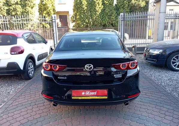 Mazda 3 cena 84900 przebieg: 44000, rok produkcji 2019 z Chełmża małe 352